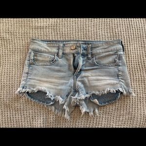 American Eagle Size 2 Shortie - super stretch